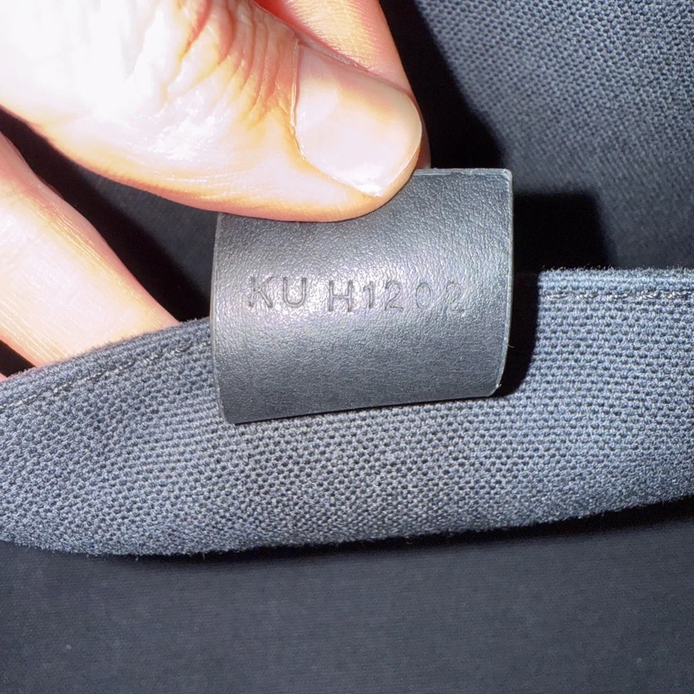 Givenchy Black G-Tote w/ Chain - Picture 9 of 11